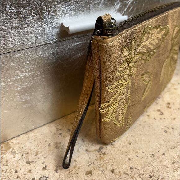 Patricia Nash Italian Leather Biscay Wristlet Bronze Gold Sequin - Picture 6 of 6